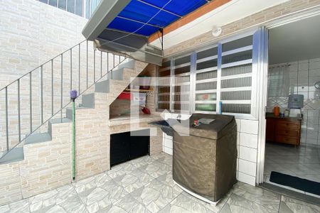 Casa à venda com 367m², 4 quartos e 2 vagas Casa à venda com 367m², 4 quartos e 2 vagasÁrea de Serviço