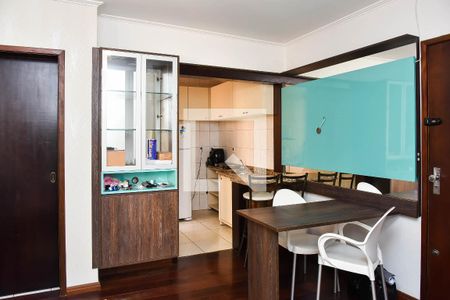 Sala de apartamento à venda com 1 quarto, 34m² em São João, Porto Alegre