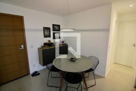 Sala de apartamento à venda com 2 quartos, 122m² em Recreio dos Bandeirantes, Rio de Janeiro