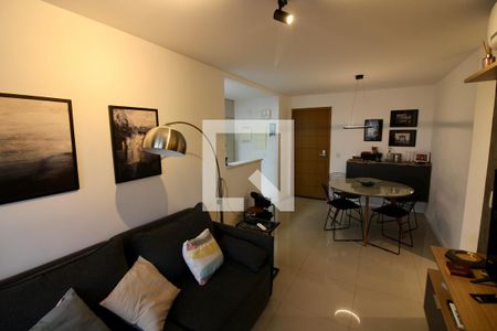 Sala de apartamento à venda com 2 quartos, 122m² em Recreio dos Bandeirantes, Rio de Janeiro