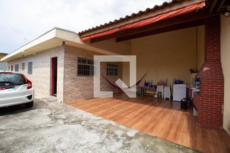 Casa à venda com 261m², 2 quartos e 6 vagas Casa à venda com 261m², 2 quartos e 6 vagas Churrasqueira