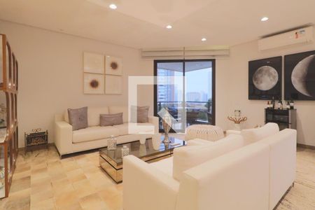 Apartamento à venda com 330m², 4 quartos e 4 vagasSala de Estar