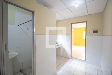 Cozinha e Área de Serviço de kitnet/studio para alugar com 1 quarto, 42m² em Raul Veiga, São Gonçalo