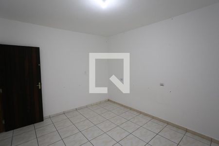 Quarto 1 de casa para alugar com 2 quartos, 80m² em Vila Paranagua, São Paulo