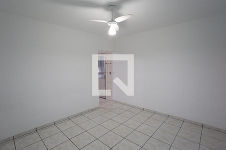 Sala de casa para alugar com 2 quartos, 80m² em Vila Paranagua, São Paulo