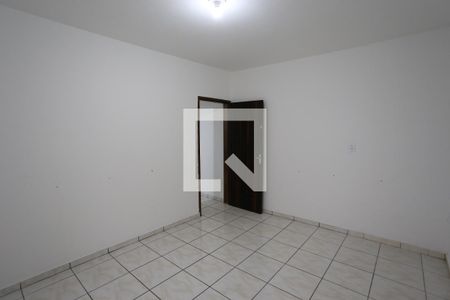 Quarto 1 de casa para alugar com 2 quartos, 80m² em Vila Paranagua, São Paulo