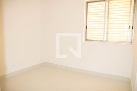 Quarto 2 de apartamento para alugar com 2 quartos, 47m² em Vila Ede, São Paulo