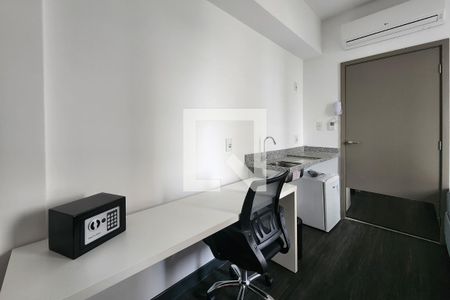 Escritório / Cozinha de kitnet/studio para alugar com 1 quarto, 44m² em Santa Paula, São Caetano do Sul