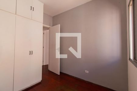 Quarto 1 de apartamento para alugar com 2 quartos, 60m² em Jardim das Palmas, São Paulo