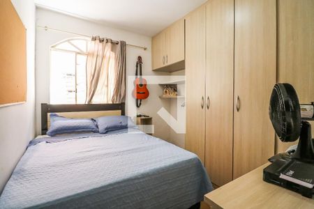 Quarto 2 de casa para alugar com 4 quartos, 150m² em Planalto, Belo Horizonte