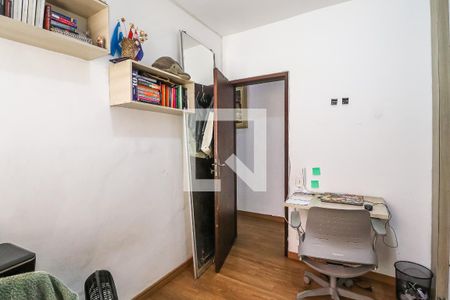 Quarto 1 de casa para alugar com 4 quartos, 150m² em Planalto, Belo Horizonte