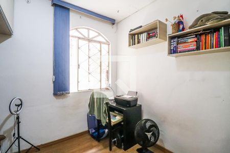 Quarto 1 de casa para alugar com 4 quartos, 150m² em Planalto, Belo Horizonte