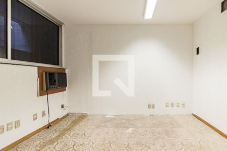 Casa à venda com 4 quartos, 278m² em Auxiliadora, Porto Alegre