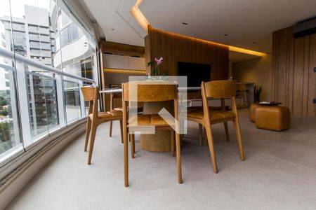 Sala de Jantar de apartamento à venda com 2 quartos, 90m² em Empresarial 18 do Forte, Barueri