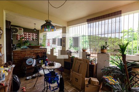 Sala de casa à venda com 4 quartos, 340m² em Morro do Estado, Niterói