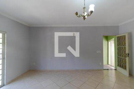 Sala 01 de casa para alugar com 3 quartos, 160m² em Jardim Capivari, Campinas