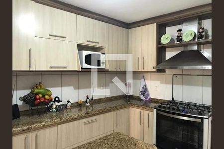 Casa de Condomínio à venda com 3 quartos, 152m² em Vila Bertioga, São Paulo