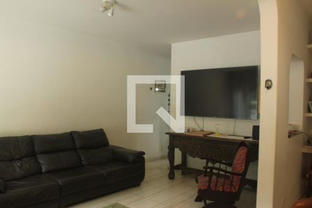 Sala de casa à venda com 5 quartos, 240m² em Jardim Consorcio, São Paulo