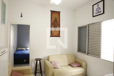 Sala de kitnet/studio para alugar com 1 quarto, 33m² em Canto do Forte, Praia Grande