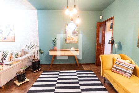 Sala de estar de casa à venda com 3 quartos, 185m² em Vila Vitório Mazzei, São Paulo