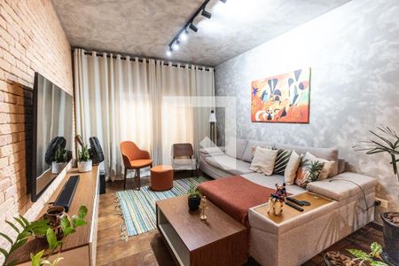 Sala de casa à venda com 3 quartos, 185m² em Vila Vitório Mazzei, São Paulo