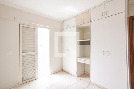 Quarto de apartamento para alugar com 1 quarto, 40m² em Tibery, Uberlândia