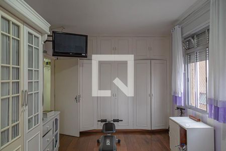 Apartamento à venda com 211m², 4 quartos e 2 vagas Apartamento à venda com 211m², 4 quartos e 2 vagasQuarto 2