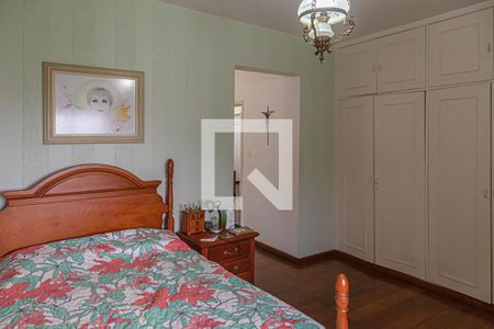 Apartamento à venda com 211m², 4 quartos e 2 vagas Apartamento à venda com 211m², 4 quartos e 2 vagasQuarto 3 - Suíte