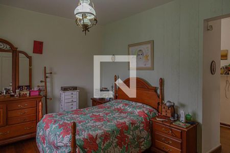 Apartamento à venda com 211m², 4 quartos e 2 vagas Apartamento à venda com 211m², 4 quartos e 2 vagasQuarto 3 - Suíte