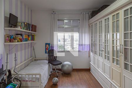 Apartamento à venda com 211m², 4 quartos e 2 vagas Apartamento à venda com 211m², 4 quartos e 2 vagasQuarto 2