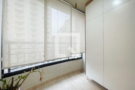 Sala - varanda de apartamento para alugar com 2 quartos, 54m² em Pinheiros, São Paulo