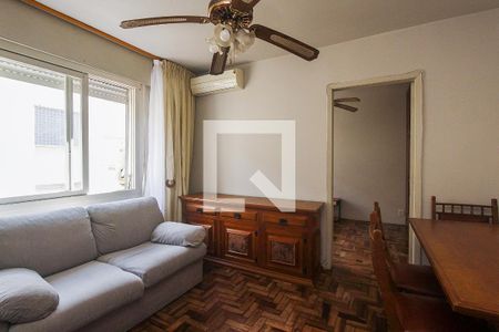 Sala de apartamento para alugar com 1 quarto, 38m² em Passo D’areia, Porto Alegre