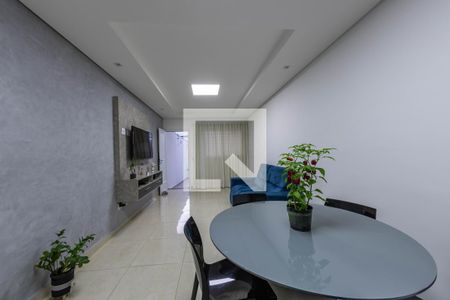 Sala de casa à venda com 3 quartos, 87m² em Vila Ema, São Paulo