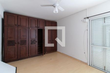 Quarto 2 de casa à venda com 3 quartos, 150m² em Guarujá, Porto Alegre