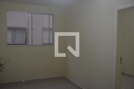 Sala de apartamento para alugar com 3 quartos, 42m² em Vila Urupes, Suzano