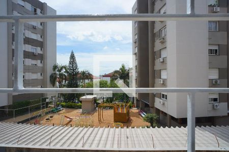 Quarto 1 - Vista de apartamento à venda com 2 quartos, 55m² em Vila Ipiranga, Porto Alegre