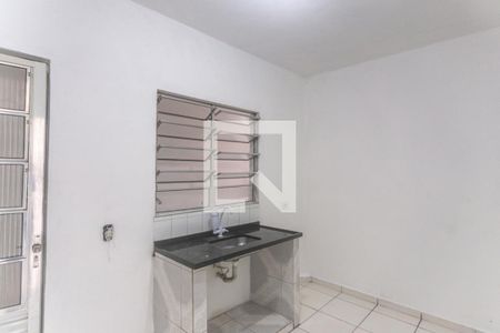 Cozinha de casa para alugar com 1 quarto, 20m² em Taboão, São Bernardo do Campo