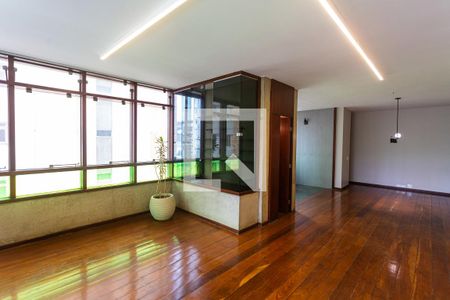 Sala de apartamento para alugar com 4 quartos, 140m² em Centro, Belo Horizonte