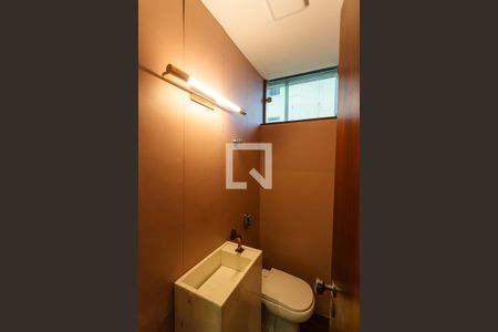 Lavabo de apartamento para alugar com 4 quartos, 140m² em Centro, Belo Horizonte