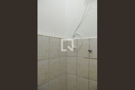 Banheiro de casa para alugar com 1 quarto, 10m² em Taboão, Diadema