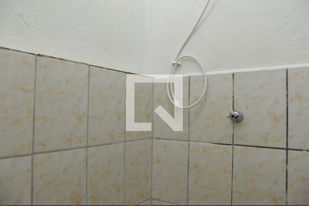 Banheiro de casa para alugar com 1 quarto, 10m² em Taboão, Diadema