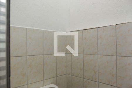 Banheiro de casa para alugar com 1 quarto, 10m² em Taboão, Diadema