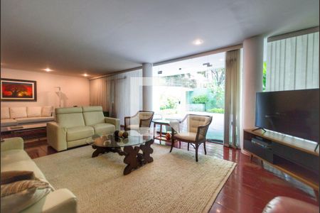 Sala de casa à venda com 4 quartos, 295m² em Vila Mariana, São Paulo
