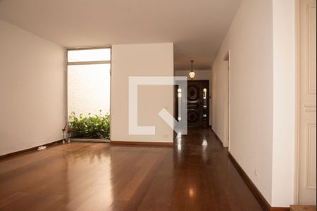 Sala de casa à venda com 5 quartos, 480m² em Planalto Paulista, São Paulo