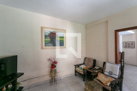 Sala de casa para alugar com 8 quartos, 432m² em Cachoeirinha, Belo Horizonte