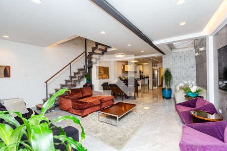 Sala de casa à venda com 4 quartos, 180m² em Vila Olímpia, São Paulo