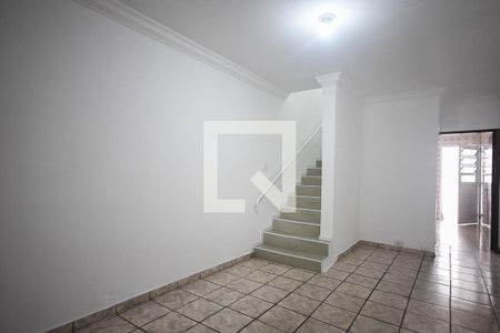 Sala de casa para alugar com 2 quartos, 86m² em Jardim Henriqueta, Taboão da Serra