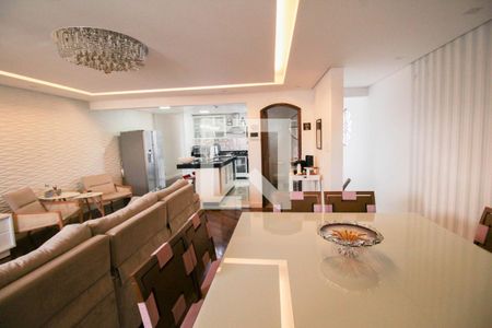 Sala de casa para alugar com 3 quartos, 240m² em Vila Arriete, São Paulo