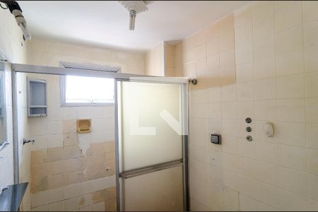 Banheiro Social de apartamento para alugar com 1 quarto, 52m² em Vila Guarani (z Sul), São Paulo