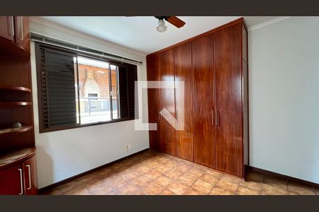 Quarto 3 de casa à venda com 4 quartos, 250m² em Itapoã, Belo Horizonte